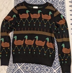 Pepaloves Women's Medium Black and Green Duck Sweater